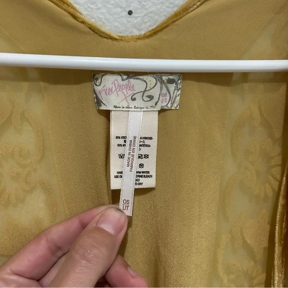 Free People Yellow Floral Kimono nightbird burnout gold velvet tassel - Picture 5 of 12